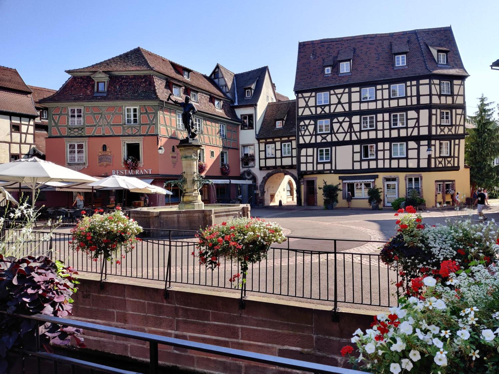 Au Kugelhopf Dore - Centre Historique Colmar Exterior photo